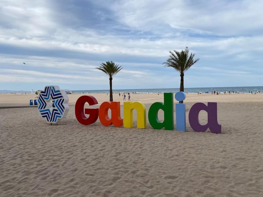 Lovely Family Apartment 2 Min. From The Beach Playa de Gandía Exterior foto