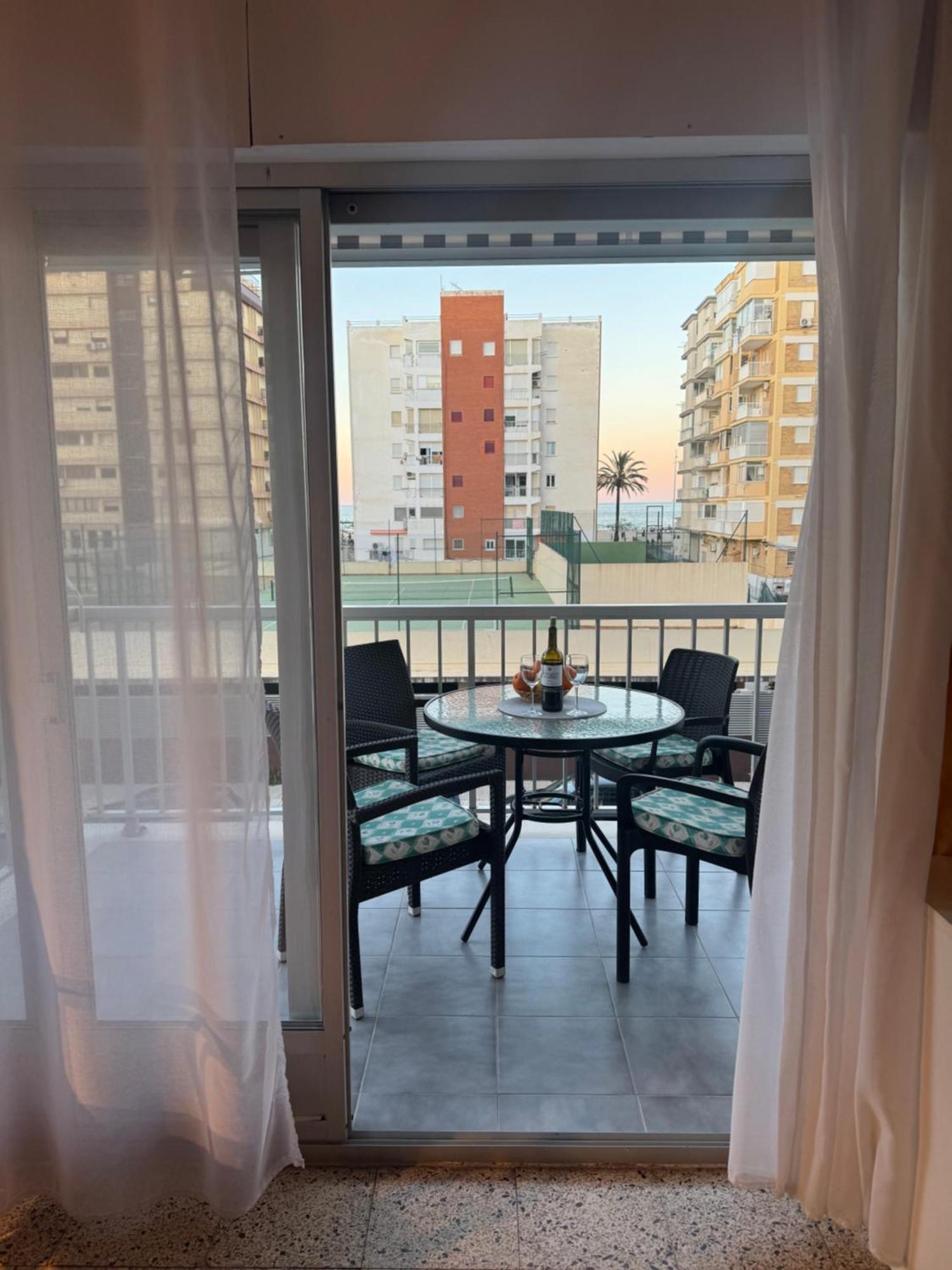 Lovely Family Apartment 2 Min. From The Beach Playa de Gandía Exterior foto